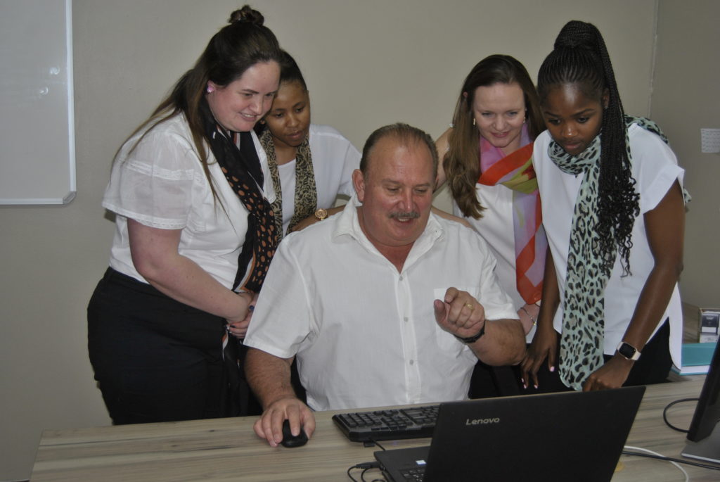 SARS tax returns by Karoo Tax in Oudtshoorn